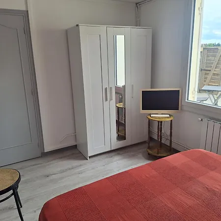 Les Plantes Avec Terrasse Apartment *